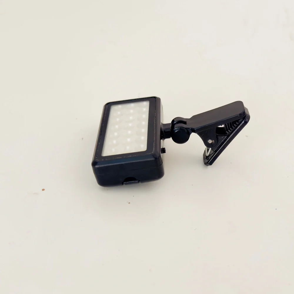 VIVITAR Clip-on LED Light for Phone Photos, Camping, Whatever! 21 BRIGHT LIGHTS!